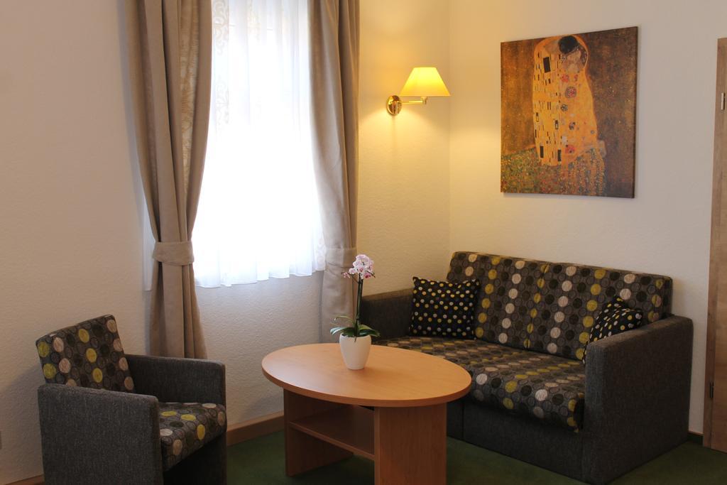 Goldstueck Guest house *